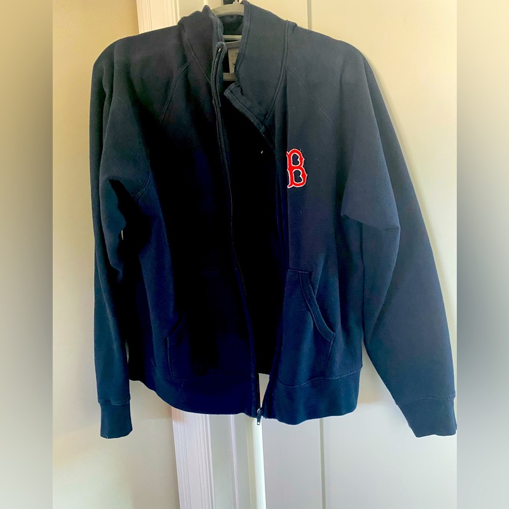 Boston Red Sox sweatshirt
